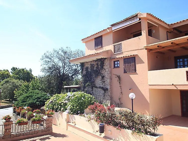 Residence Bougainvillae Liscia di Vacca