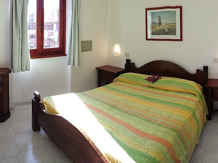 Residence Bougainvillae Liscia di Vacca Apart-hotel