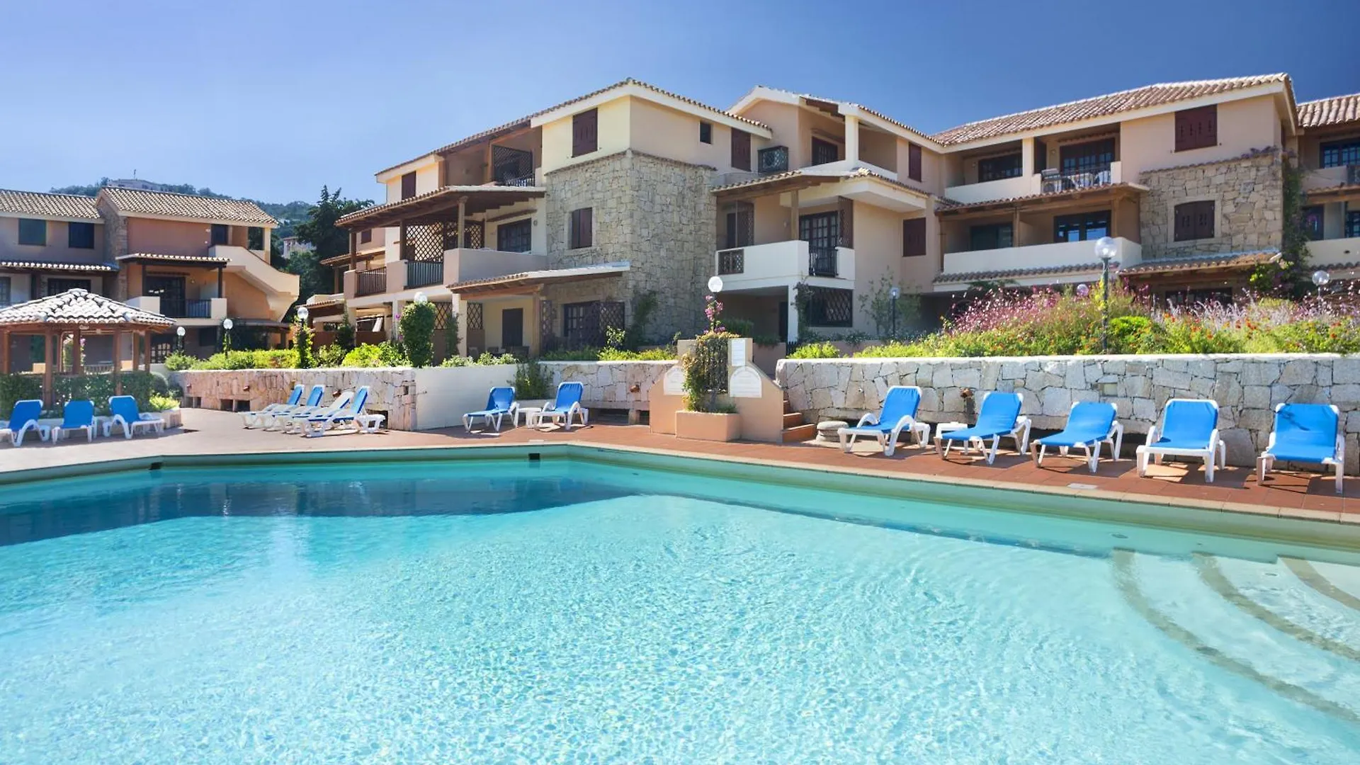 Residence Bougainvillae Liscia di Vacca