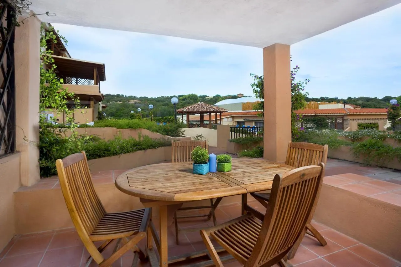 Residence Bougainvillae Liscia di Vacca